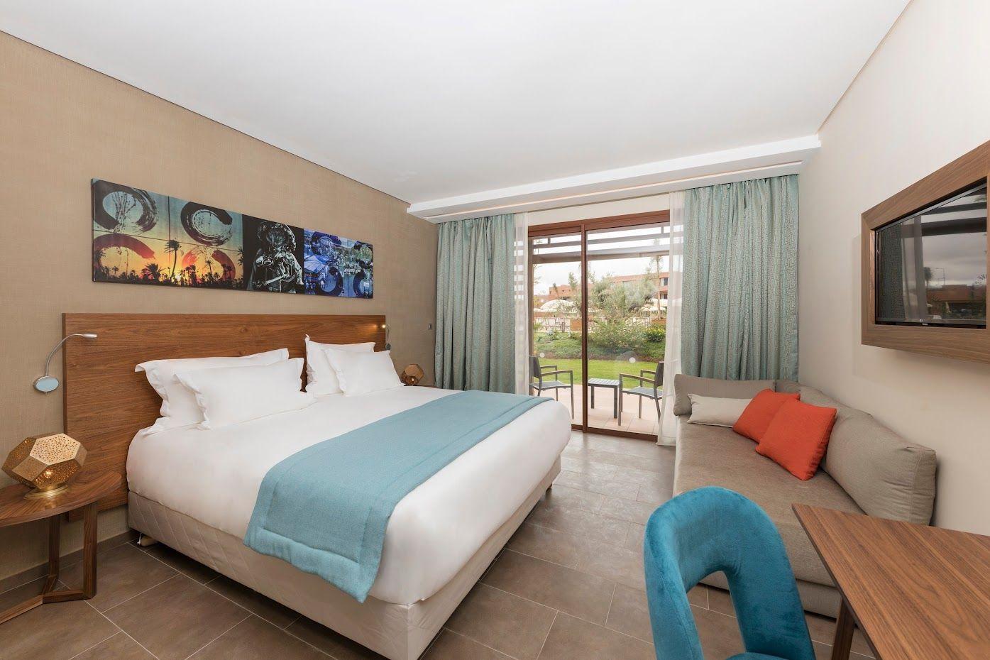 Be live room